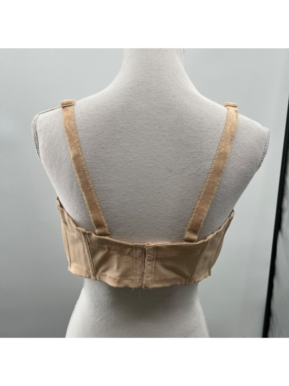 Goddess Sheer Lace Full Coverage Underwire Bra 38L Nude Used - Picture 13 of 13